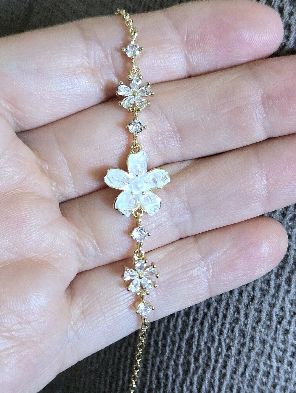 La Meno Druzy Flower🌸 Bracelet - NIB - Picture 3 of 16